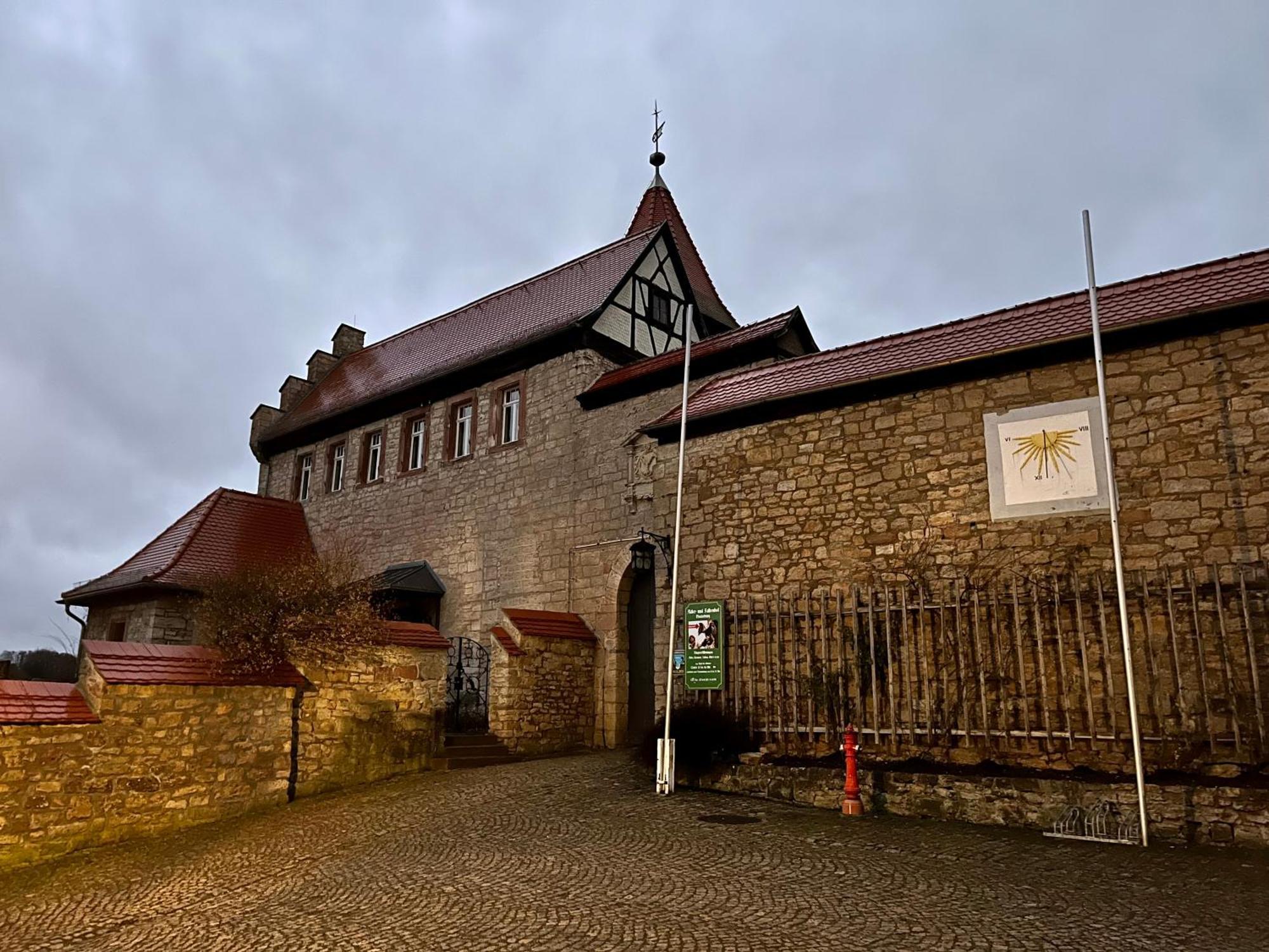 Delux Ferienwohnung Kunstgalerie Und Ilmradweg Kranichfeld Buitenkant foto